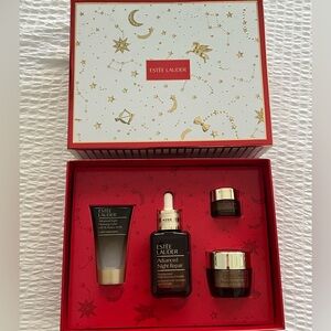 Estée Lauder Lift + Glow Routine Gift Box